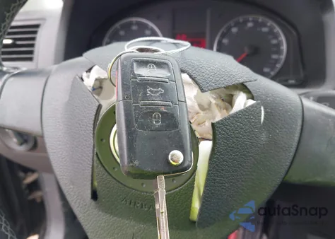 2009 Volkswagen Jetta Se from USA, damaged, VIN 3VWRM71K89M094561